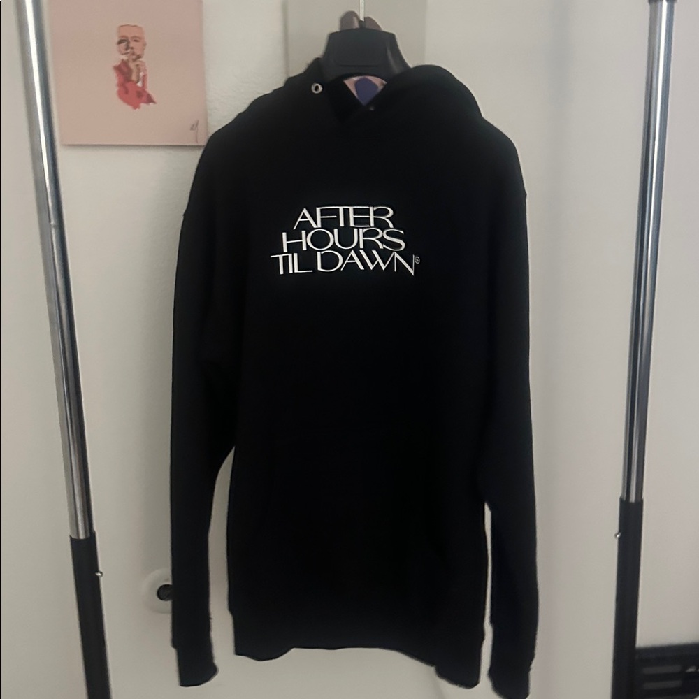 The Weeknd after hours till Dawn tour merch